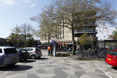 914152 Gezicht op het winkelcentrum De Gaard aan de Troosterhof te Utrecht.